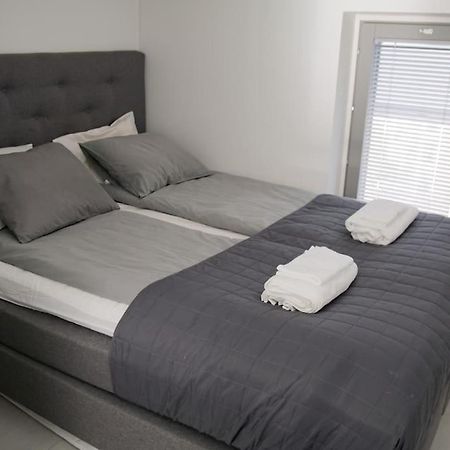 ヴァンターCozy Penthouse Loft - Near The Airportアパートメント エクステリア 写真